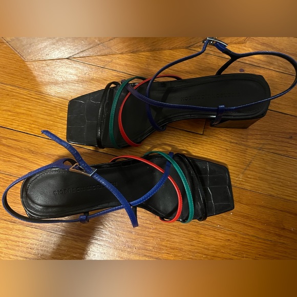 Strappy Color Block Leather Sandals - Picture 5 of 9